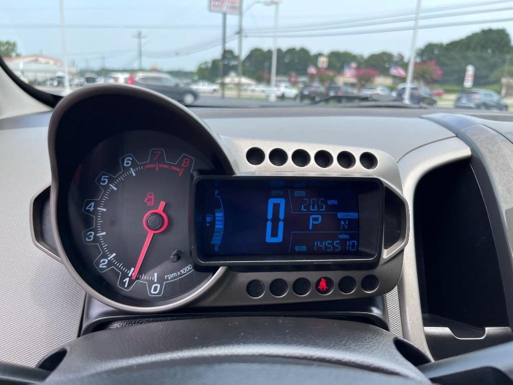 Chevrolet Sonic 5dr HB Auto LTZ 2015