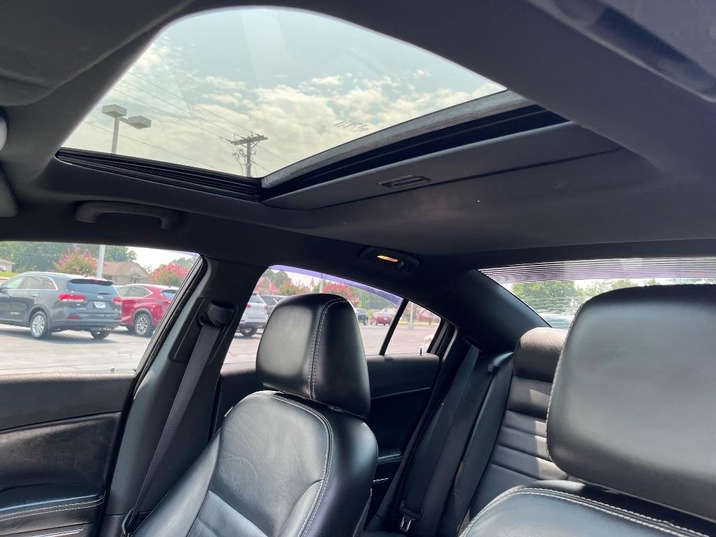 Dodge Charger 4dr Sdn SXT Plus RWD 2013