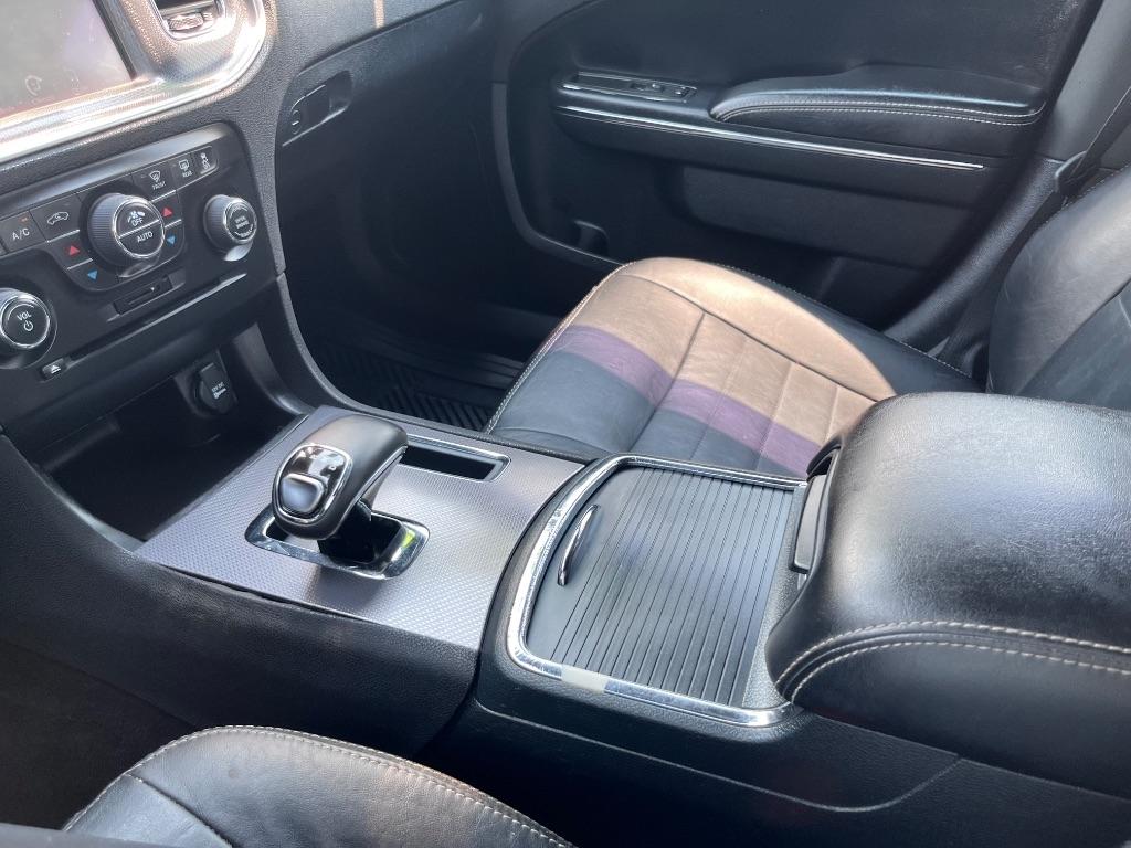 Dodge Charger 4dr Sdn SXT Plus RWD 2013