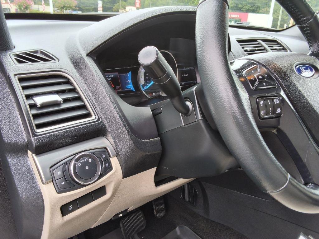 Ford Explorer XLT FWD 2018