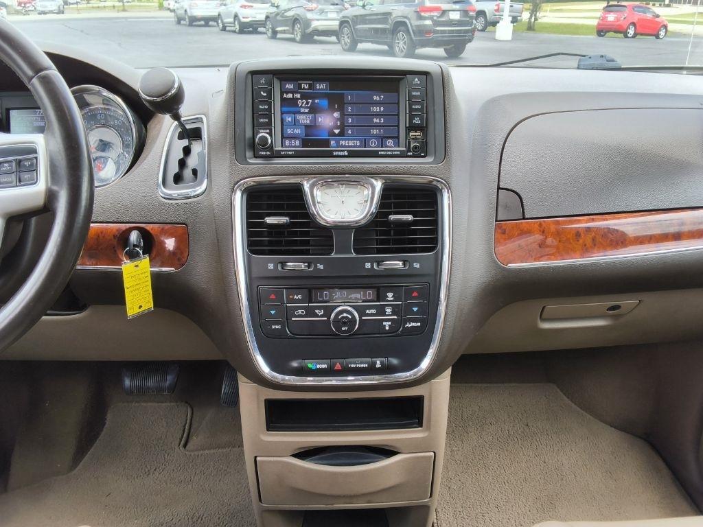 Chrysler Town & Country 4dr Wgn Touring 2015