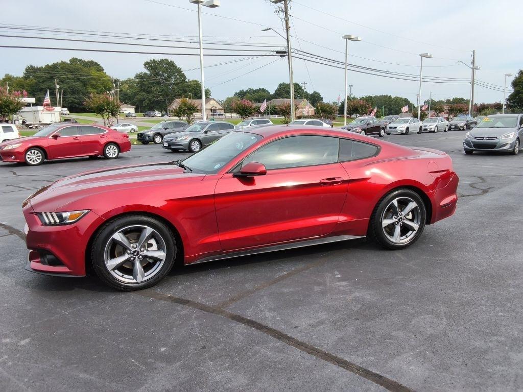 Ford Mustang 2dr Fastback V6 2016