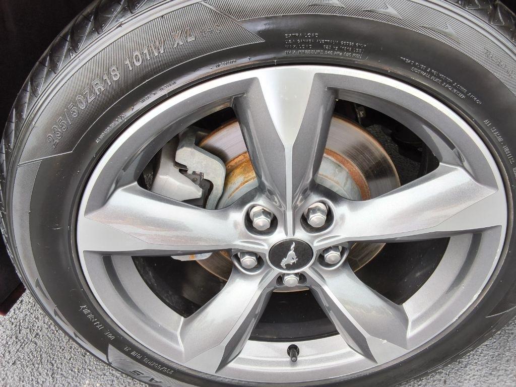 Ford Mustang 2dr Fastback V6 2016