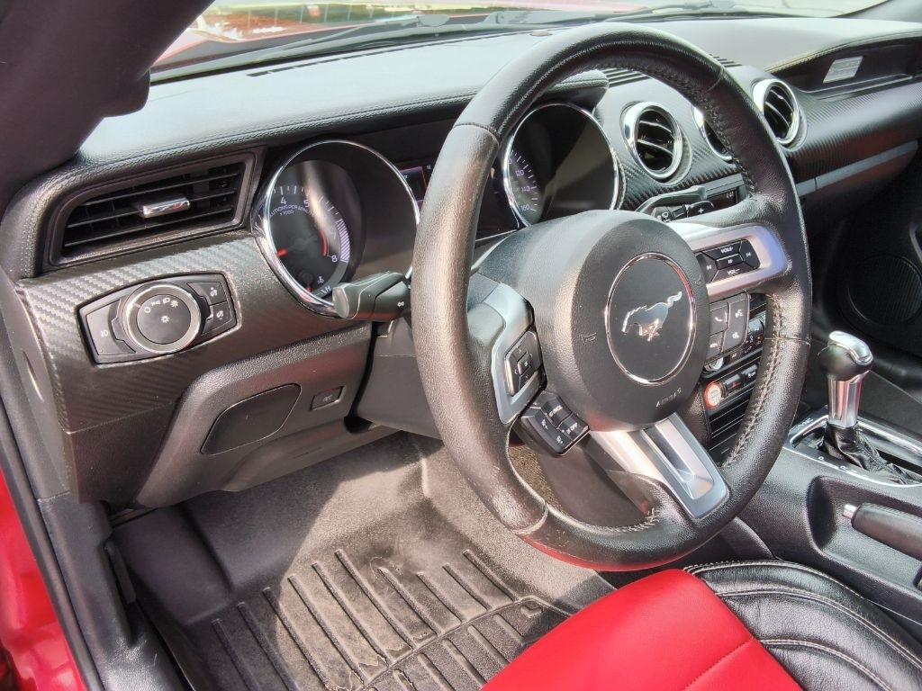 Ford Mustang 2dr Fastback V6 2016