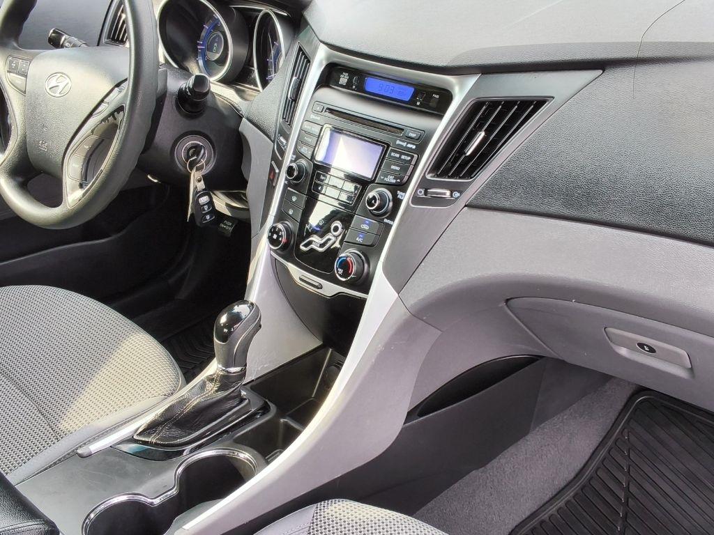 Hyundai Sonata 4dr Sdn 2.4L Auto GLS PZEV *Ltd Avail* 2013