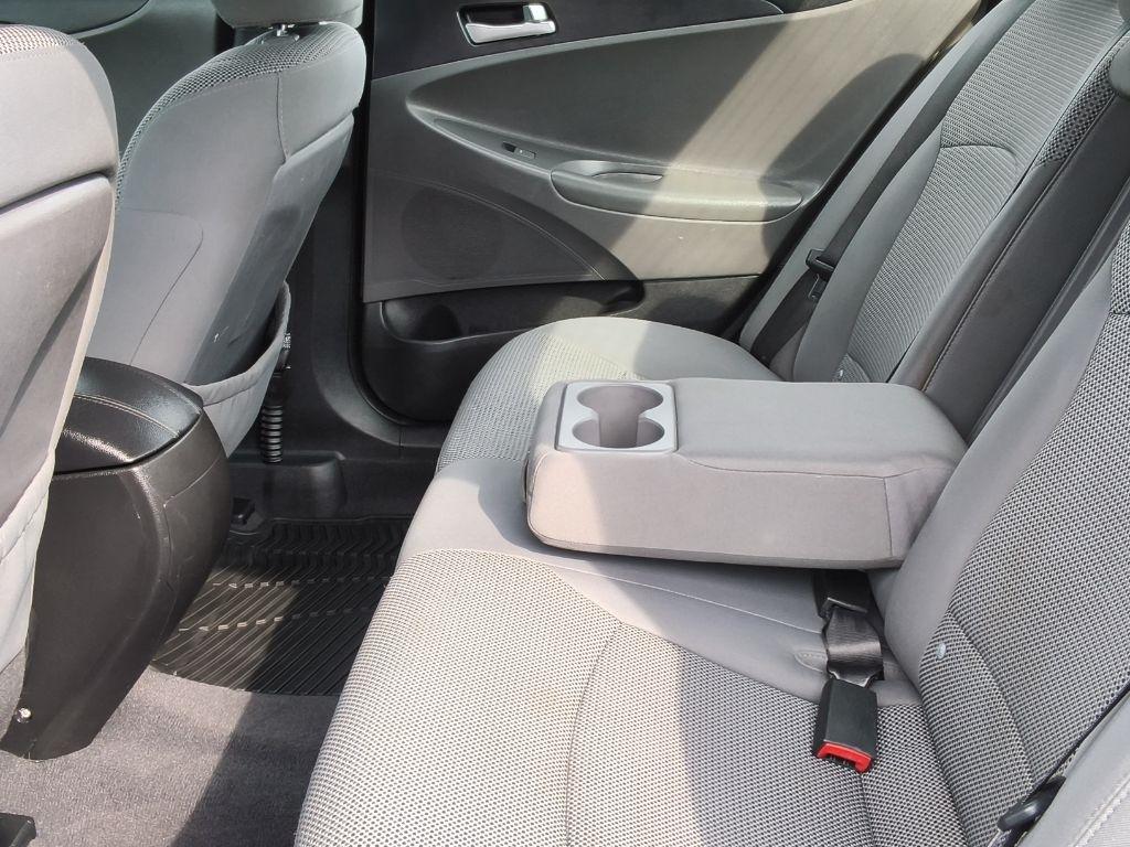 Hyundai Sonata 4dr Sdn 2.4L Auto GLS PZEV *Ltd Avail* 2013