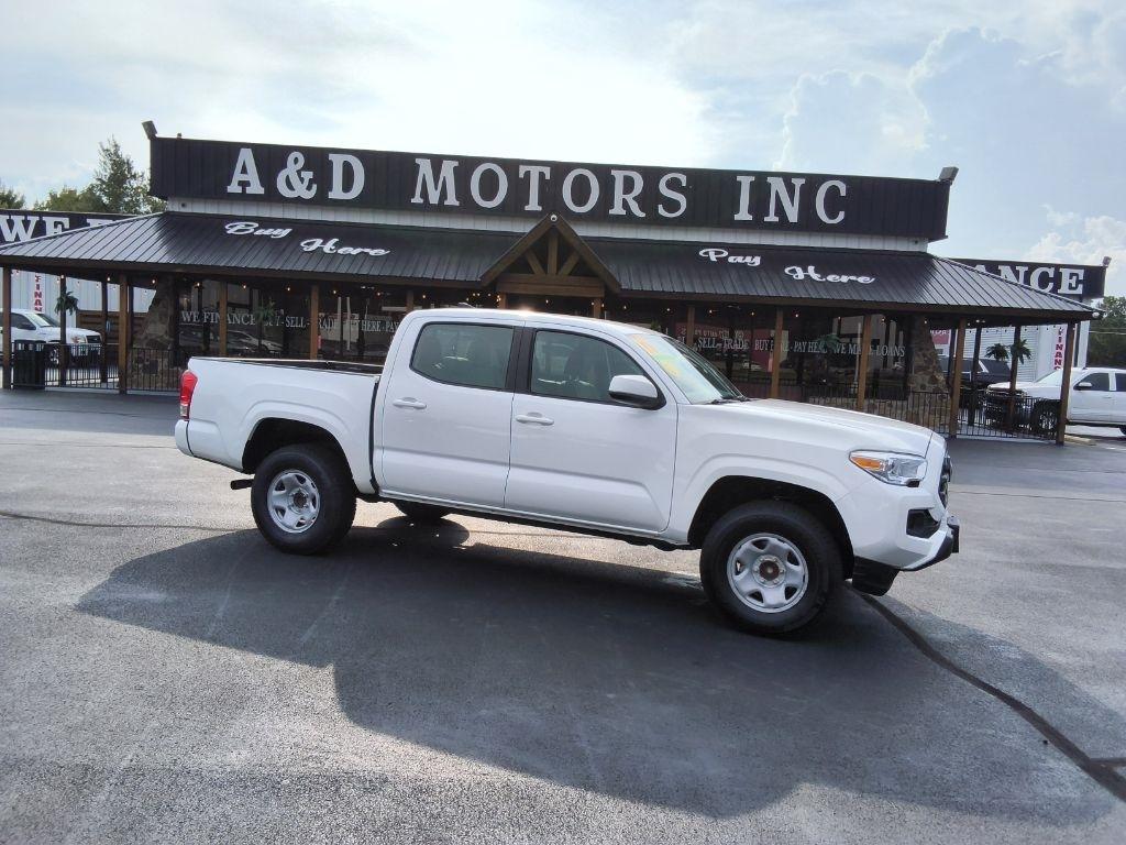 Toyota Tacoma SR5 Double Cab 5' Bed I4 4x2 AT (Natl) 2017