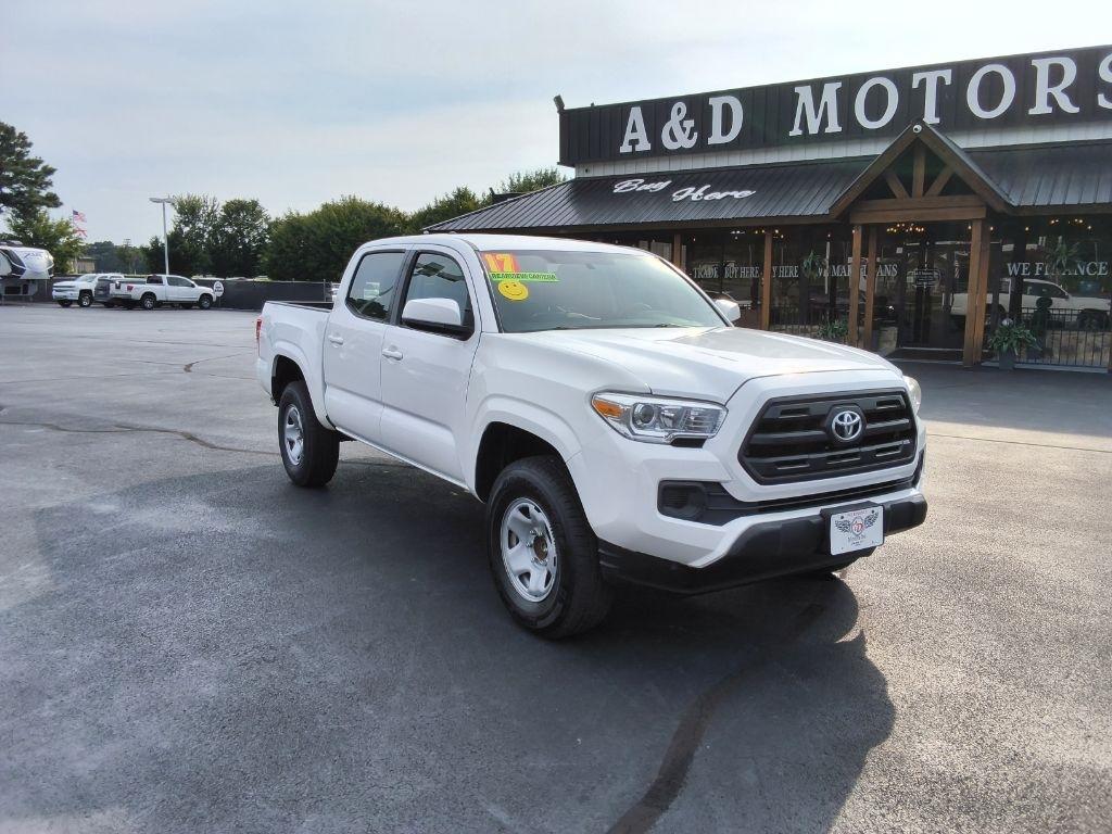 Toyota Tacoma SR5 Double Cab 5' Bed I4 4x2 AT (Natl) 2017