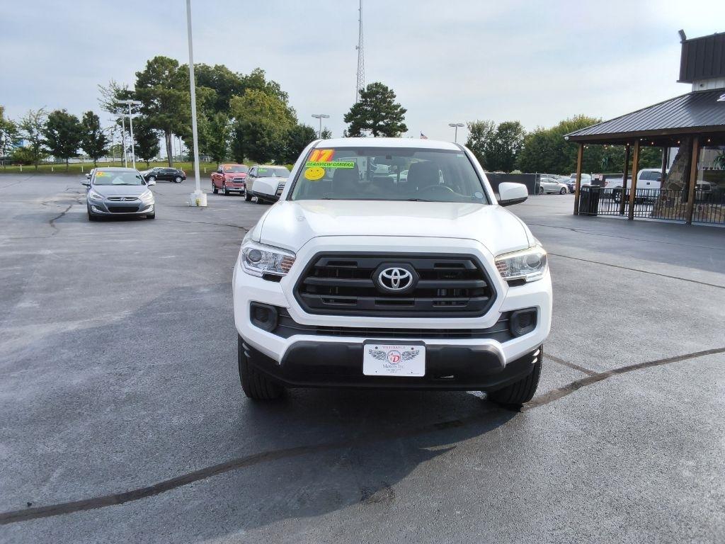 Toyota Tacoma SR5 Double Cab 5' Bed I4 4x2 AT (Natl) 2017
