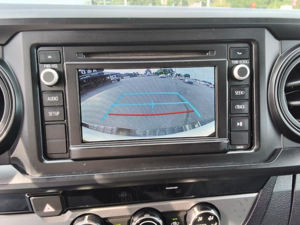 Toyota Tacoma SR5 Double Cab 5' Bed I4 4x2 AT (Natl) 2017