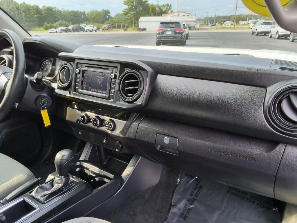 Toyota Tacoma SR5 Double Cab 5' Bed I4 4x2 AT (Natl) 2017