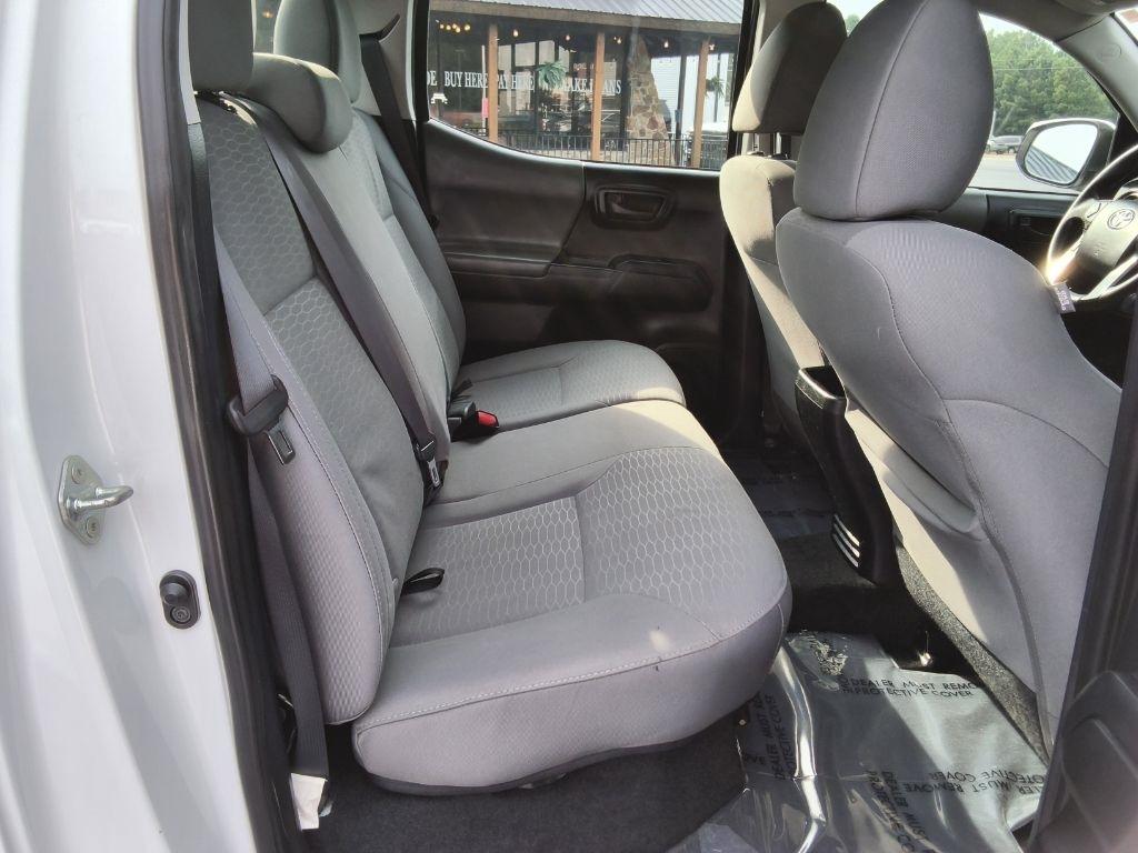 Toyota Tacoma SR5 Double Cab 5' Bed I4 4x2 AT (Natl) 2017