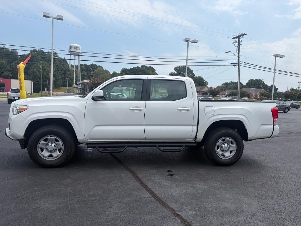 Toyota Tacoma SR5 Double Cab 5' Bed I4 4x2 AT (Natl) 2017