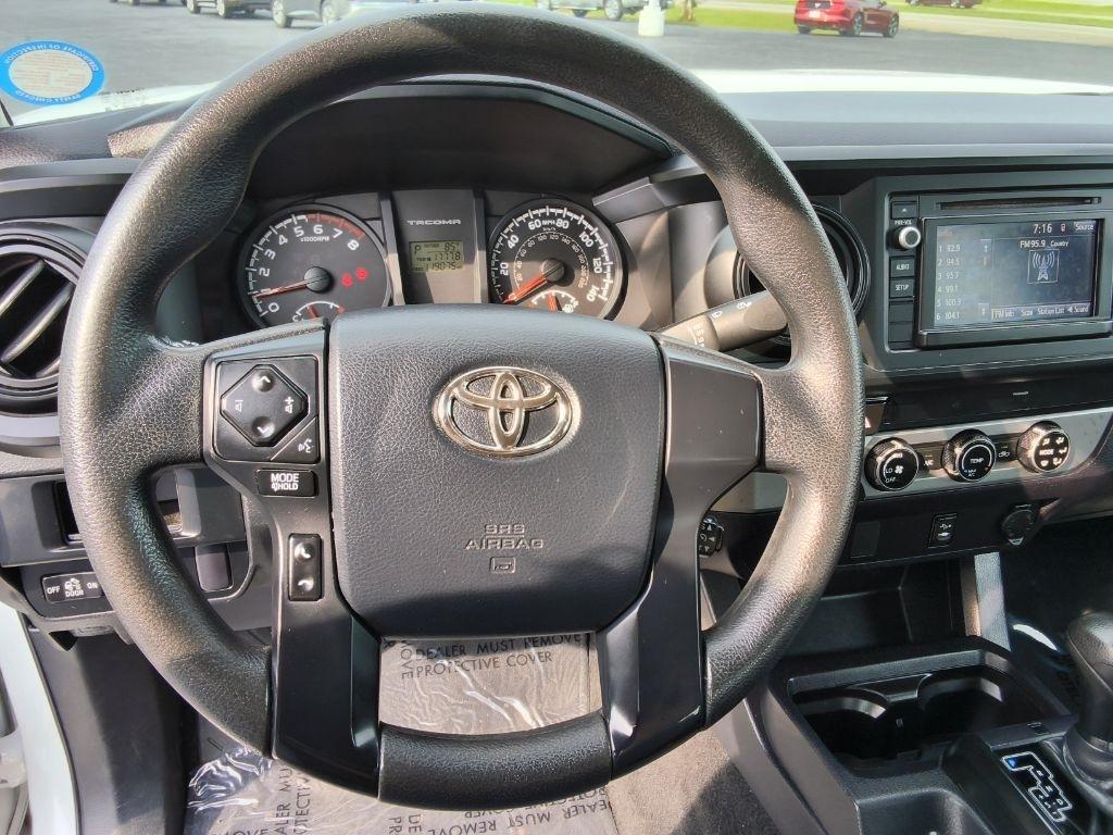 Toyota Tacoma SR5 Double Cab 5' Bed I4 4x2 AT (Natl) 2017
