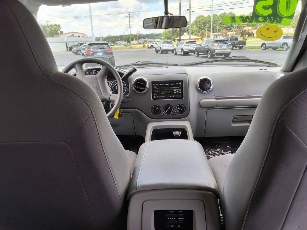 Ford Expedition 5.4L Special Service 2005