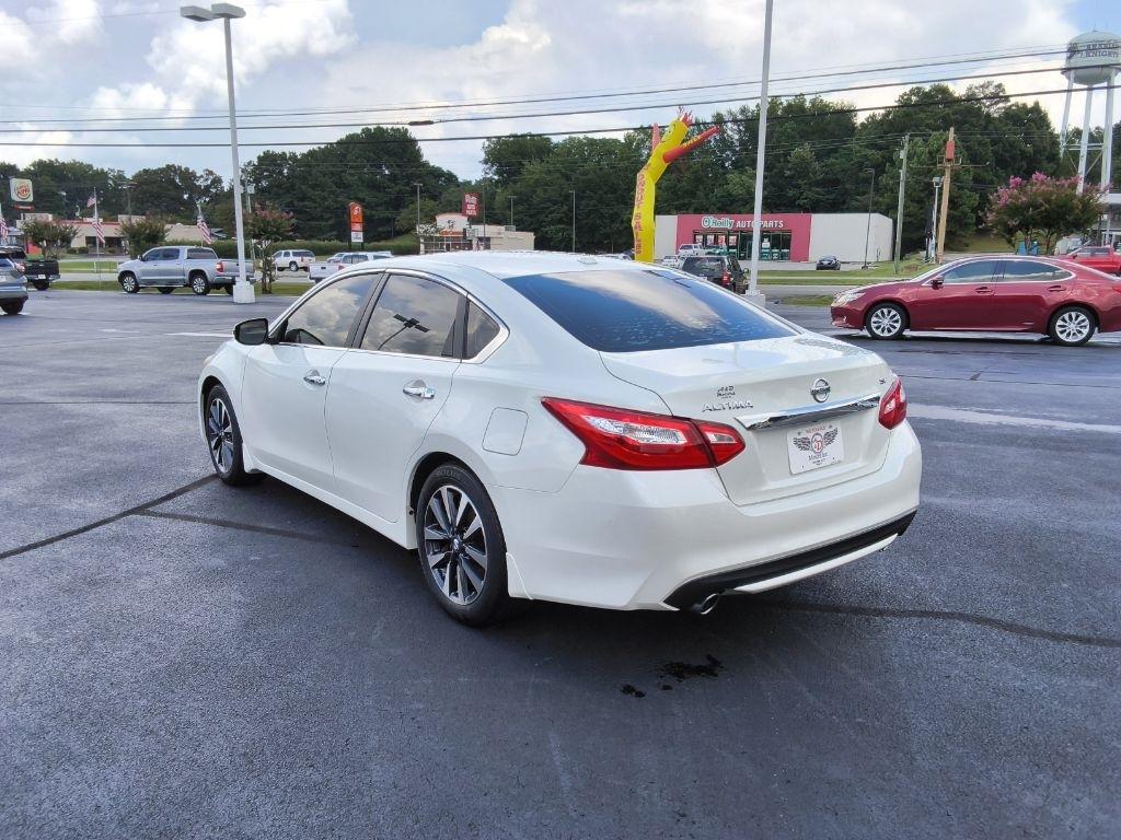 Nissan Altima 4dr Sdn I4 2.5 SV 2016