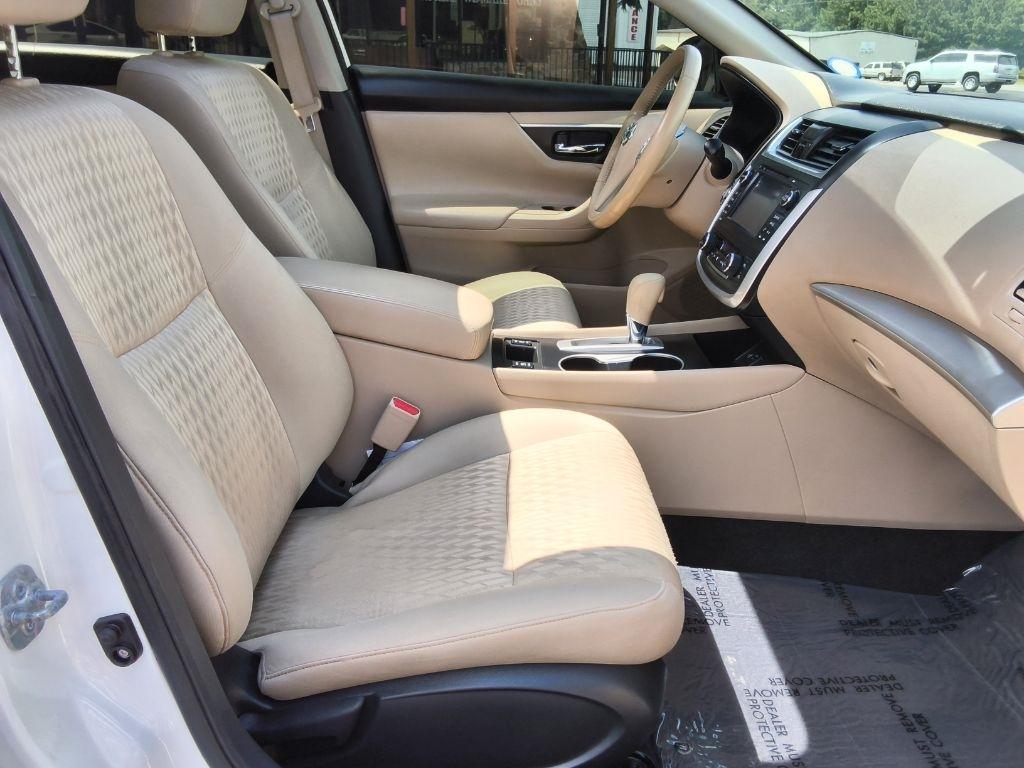 Nissan Altima 4dr Sdn I4 2.5 SV 2016