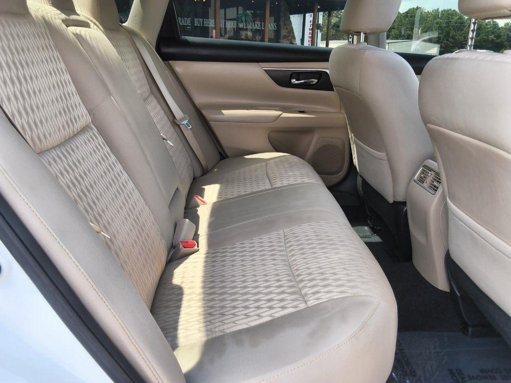 Nissan Altima 4dr Sdn I4 2.5 SV 2016