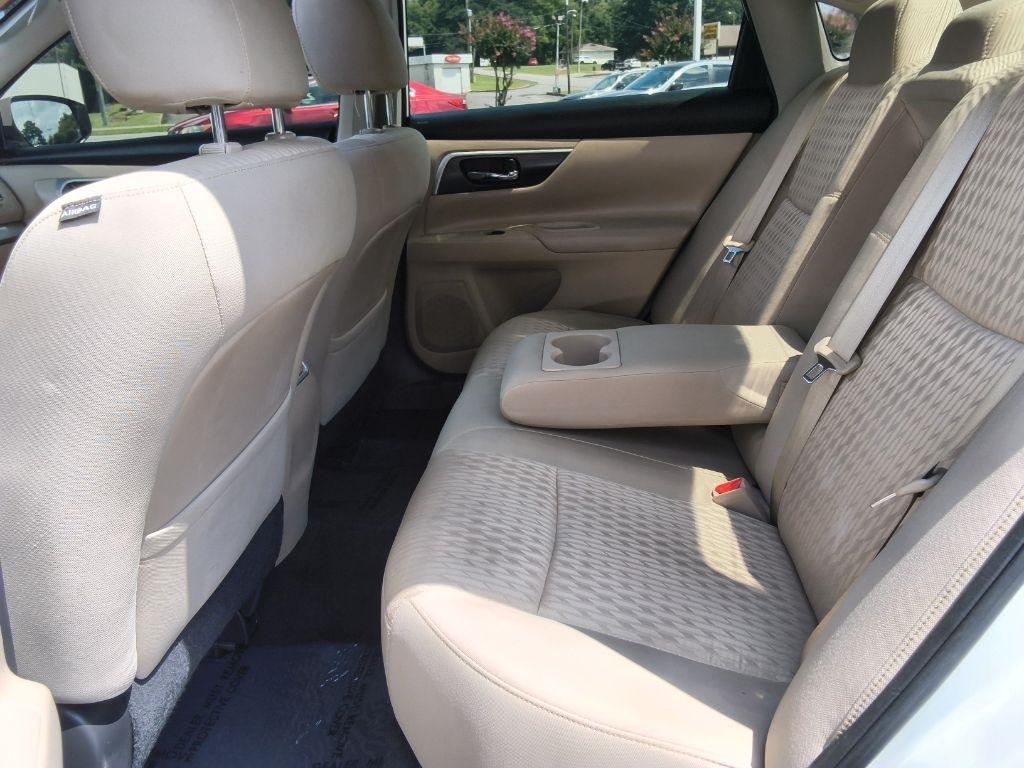 Nissan Altima 4dr Sdn I4 2.5 SV 2016