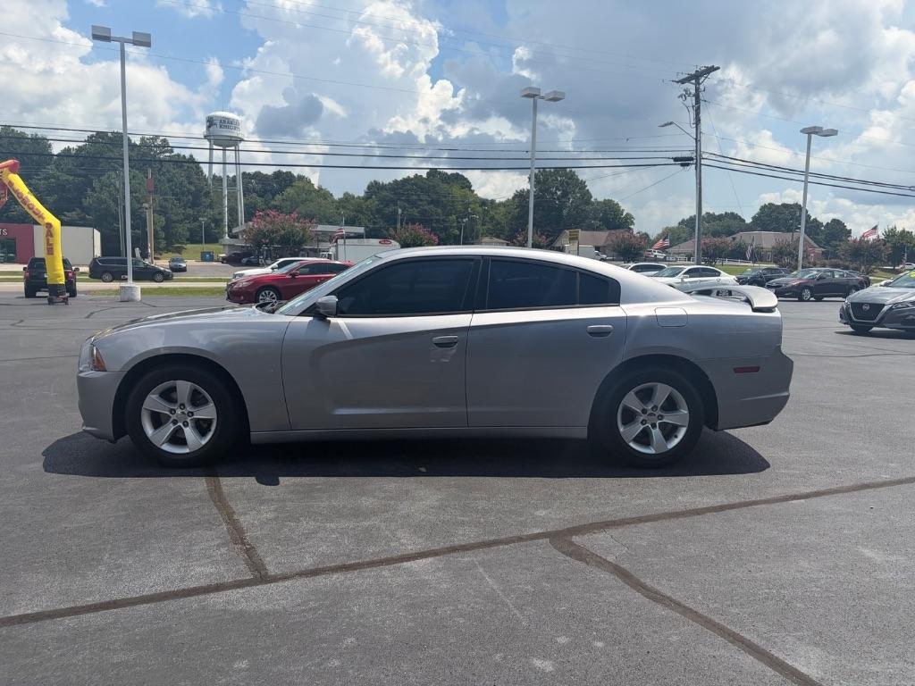 Dodge Charger 4dr Sdn SE RWD 2013