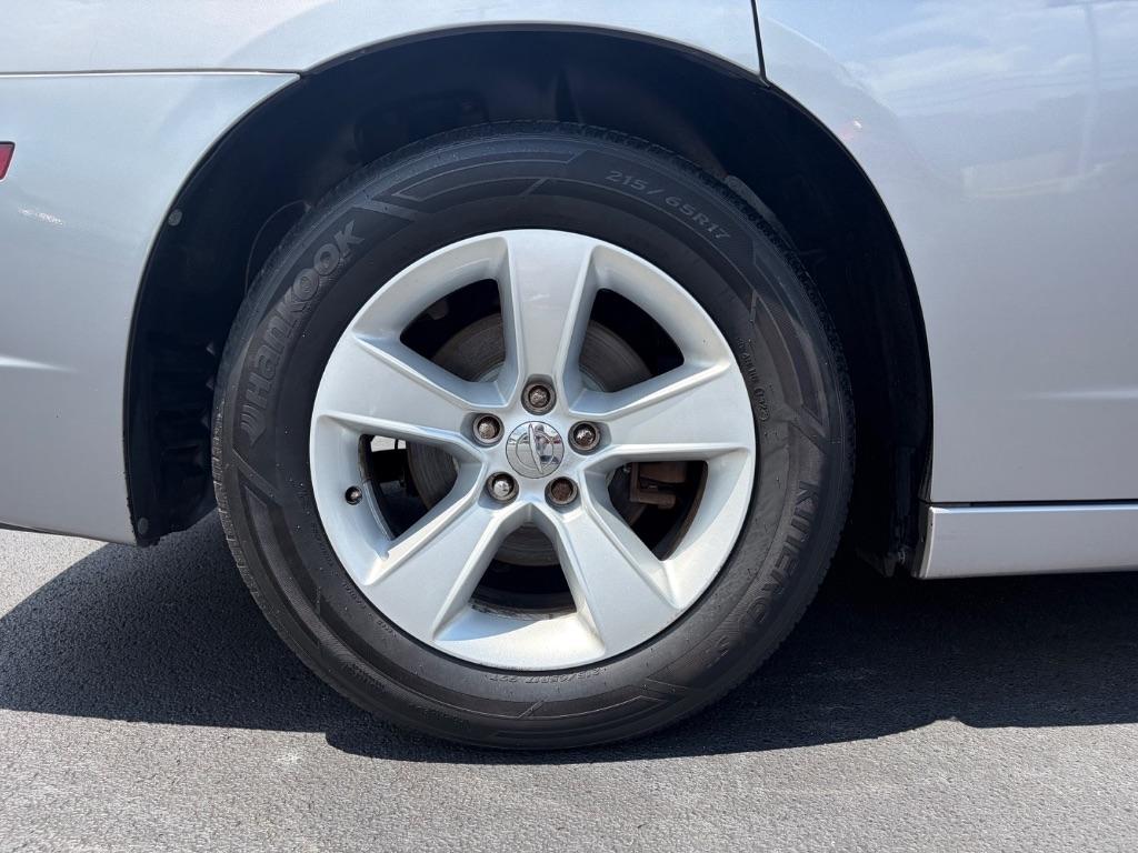 Dodge Charger 4dr Sdn SE RWD 2013