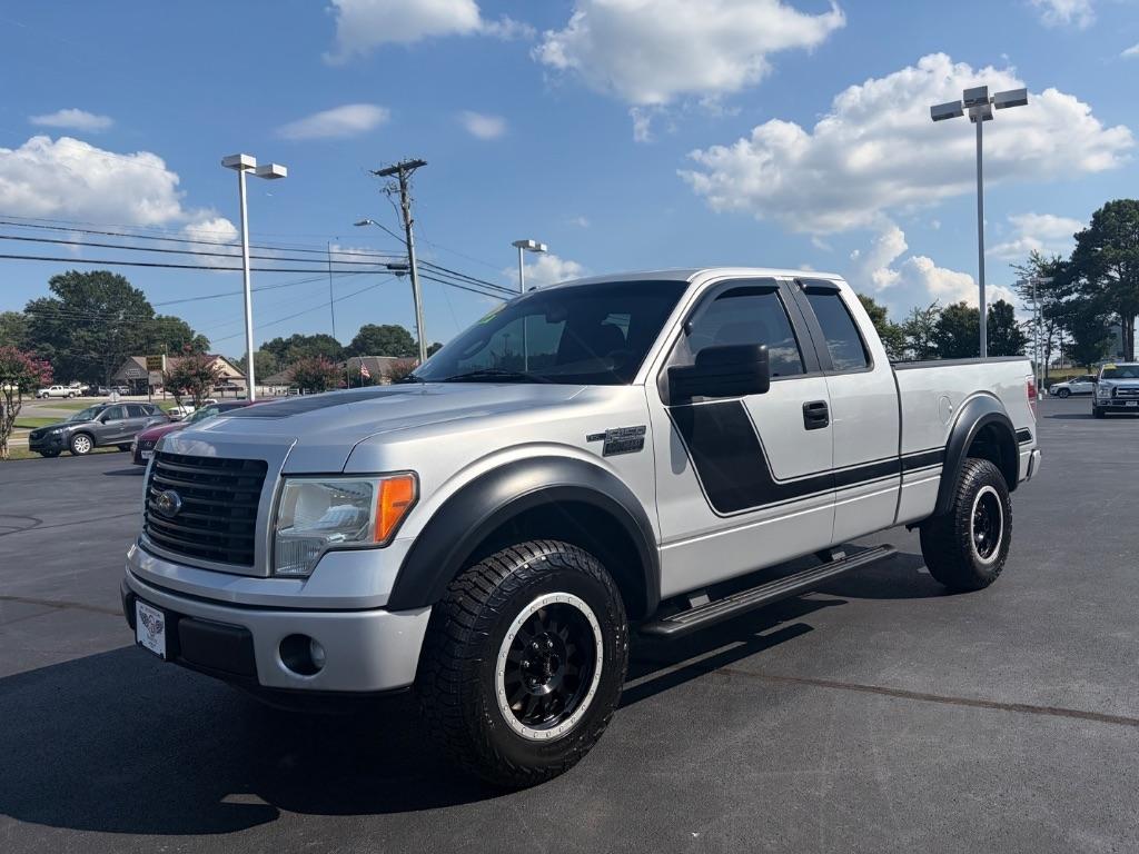 Ford F-150 2WD SuperCab 145" Lariat 2014