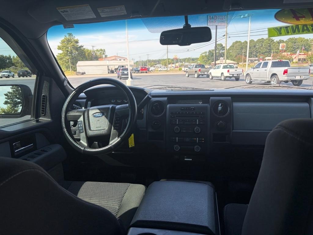 Ford F-150 2WD SuperCab 145" Lariat 2014