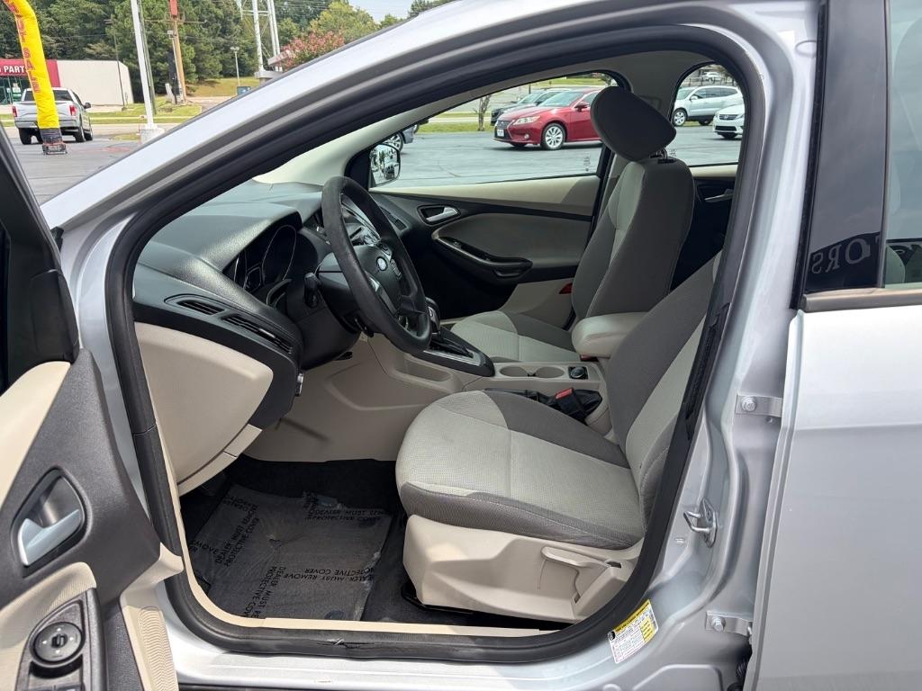 Ford Focus 5dr HB SE 2014
