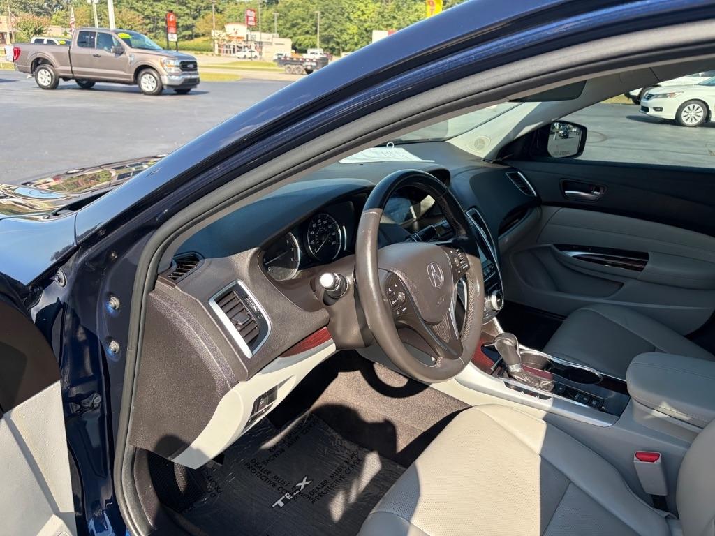 Acura TLX 4dr Sdn FWD Tech 2015