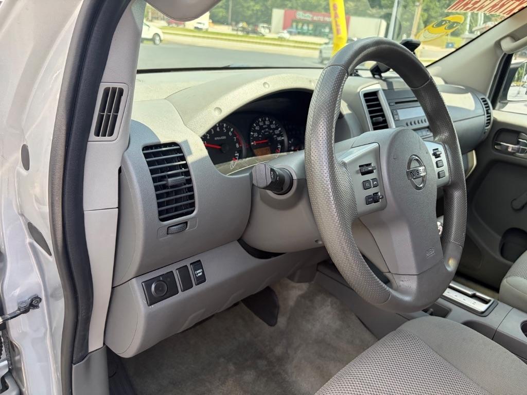 Nissan Frontier 2WD Crew Cab SWB Auto S 2016