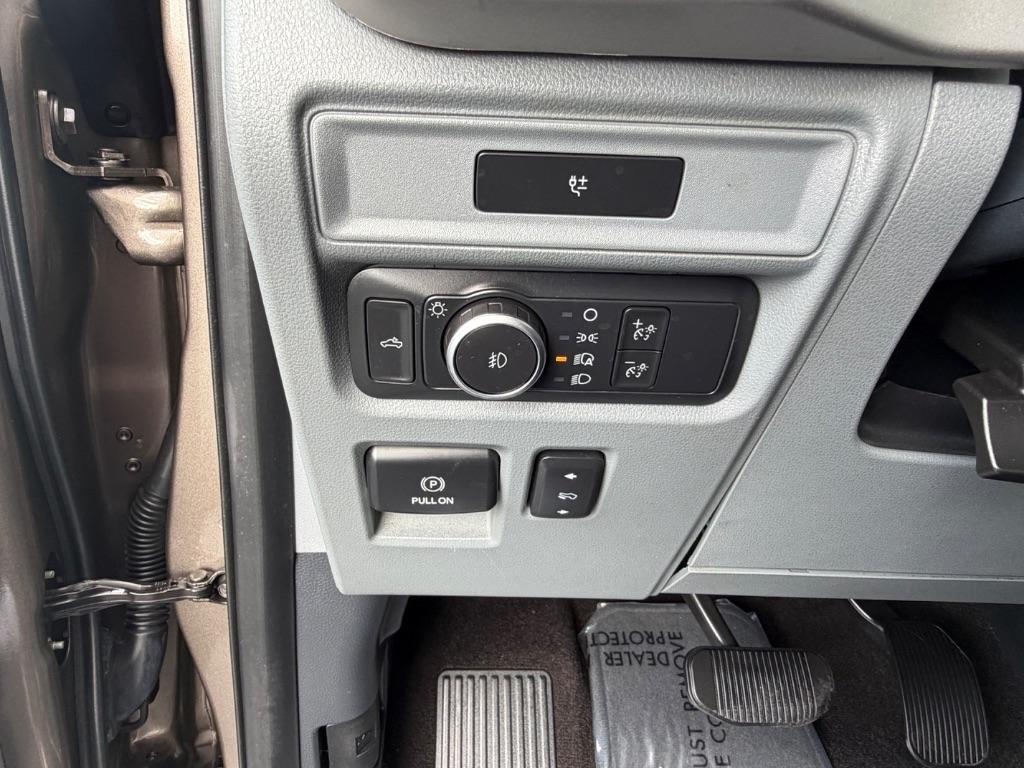 Ford F-150 Lariat 2WD SuperCab 8' Box 2021