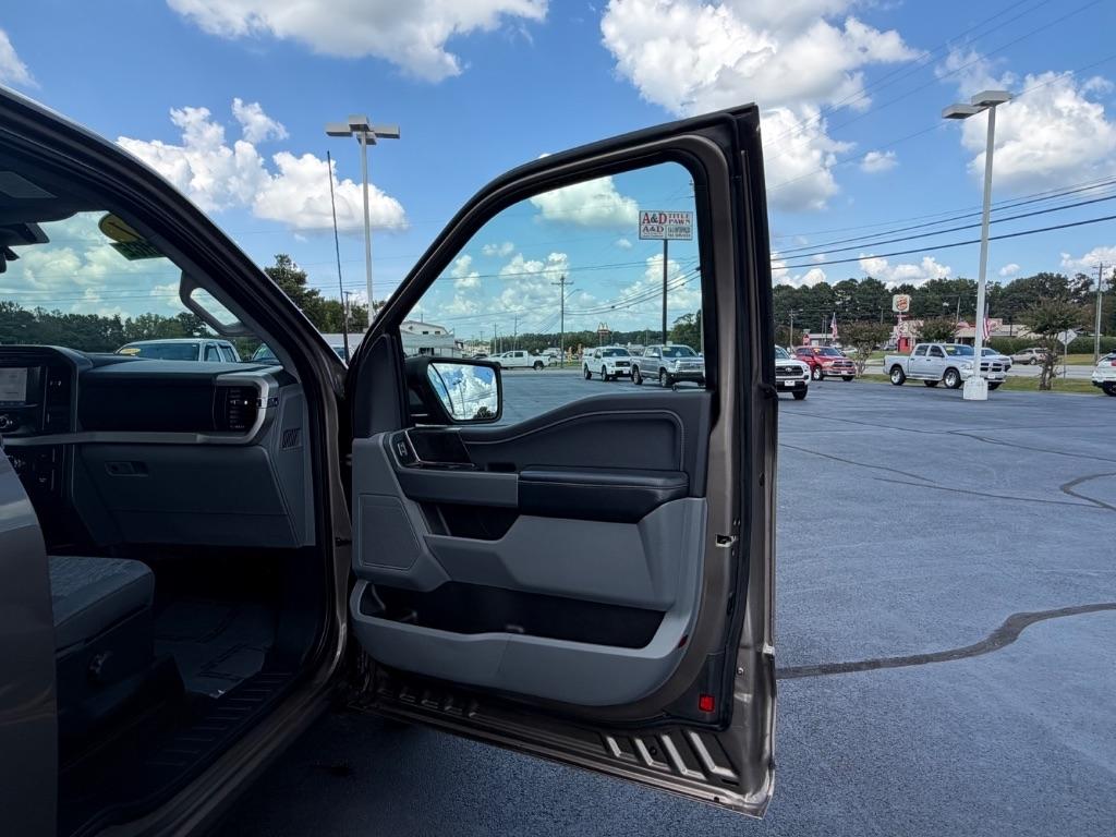 Ford F-150 Lariat 2WD SuperCab 8' Box 2021