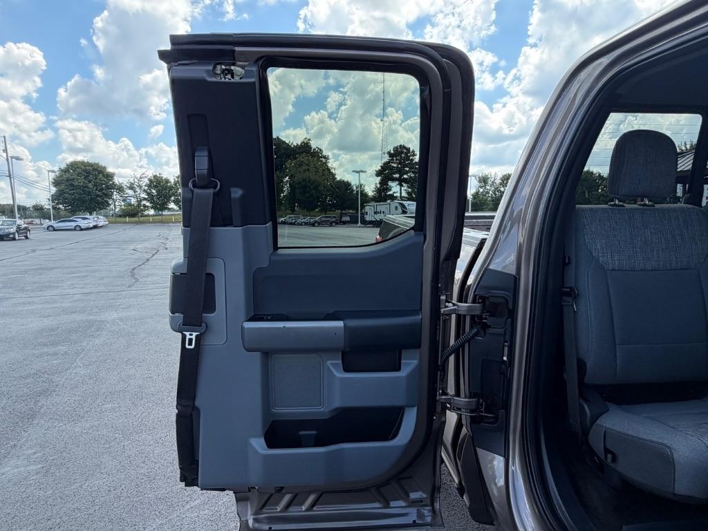 Ford F-150 Lariat 2WD SuperCab 8' Box 2021