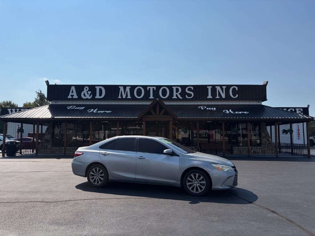 Toyota Camry 4dr Sdn I4 Auto XLE (Natl) 2015