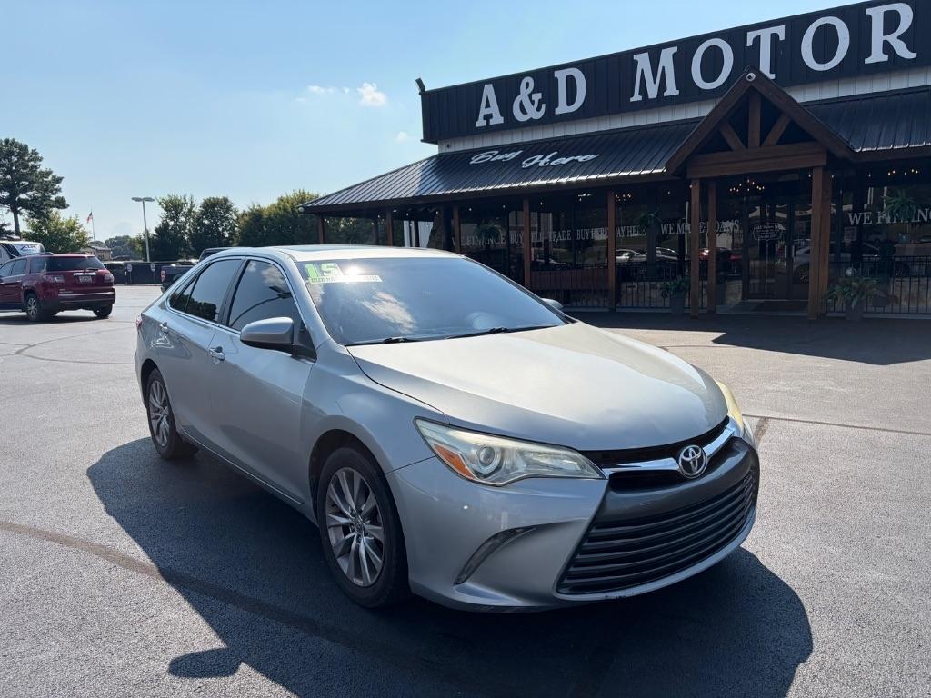 Toyota Camry 4dr Sdn I4 Auto XLE (Natl) 2015