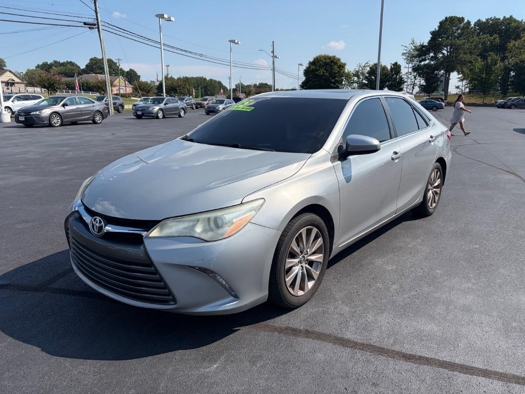 Toyota Camry 4dr Sdn I4 Auto XLE (Natl) 2015