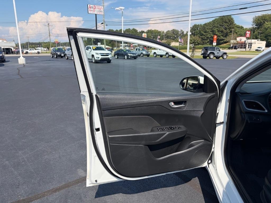 Hyundai Accent SE Sedan IVT 2020