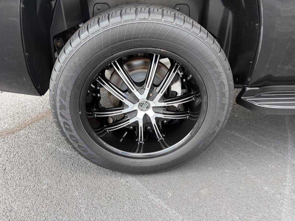 Chevrolet Tahoe 4WD 4dr 1500 LT 2013