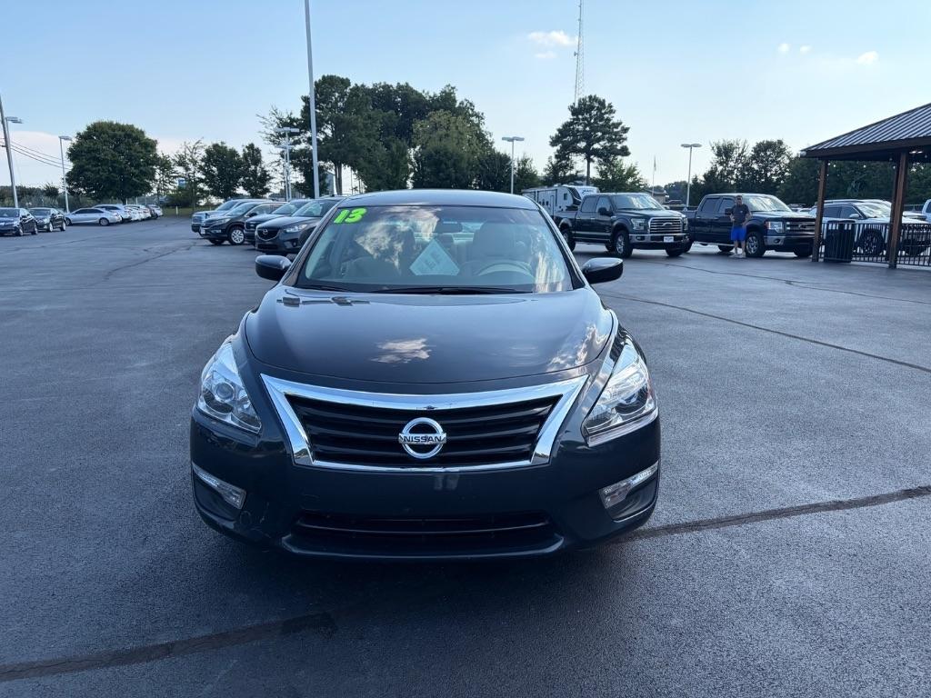 Nissan Altima 4dr Sdn I4 2.5 S 2013