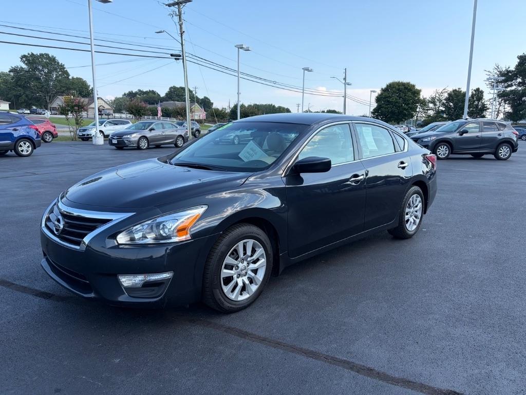 Nissan Altima 4dr Sdn I4 2.5 S 2013