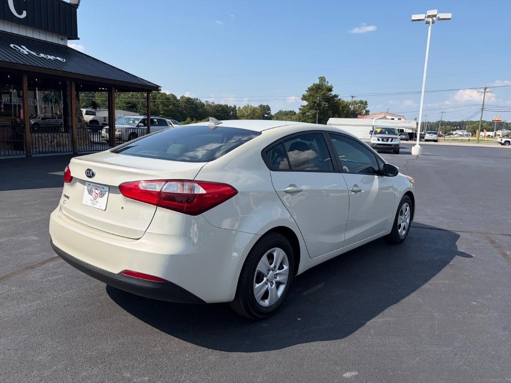 Kia Forte 4dr Sdn Auto LX 2015
