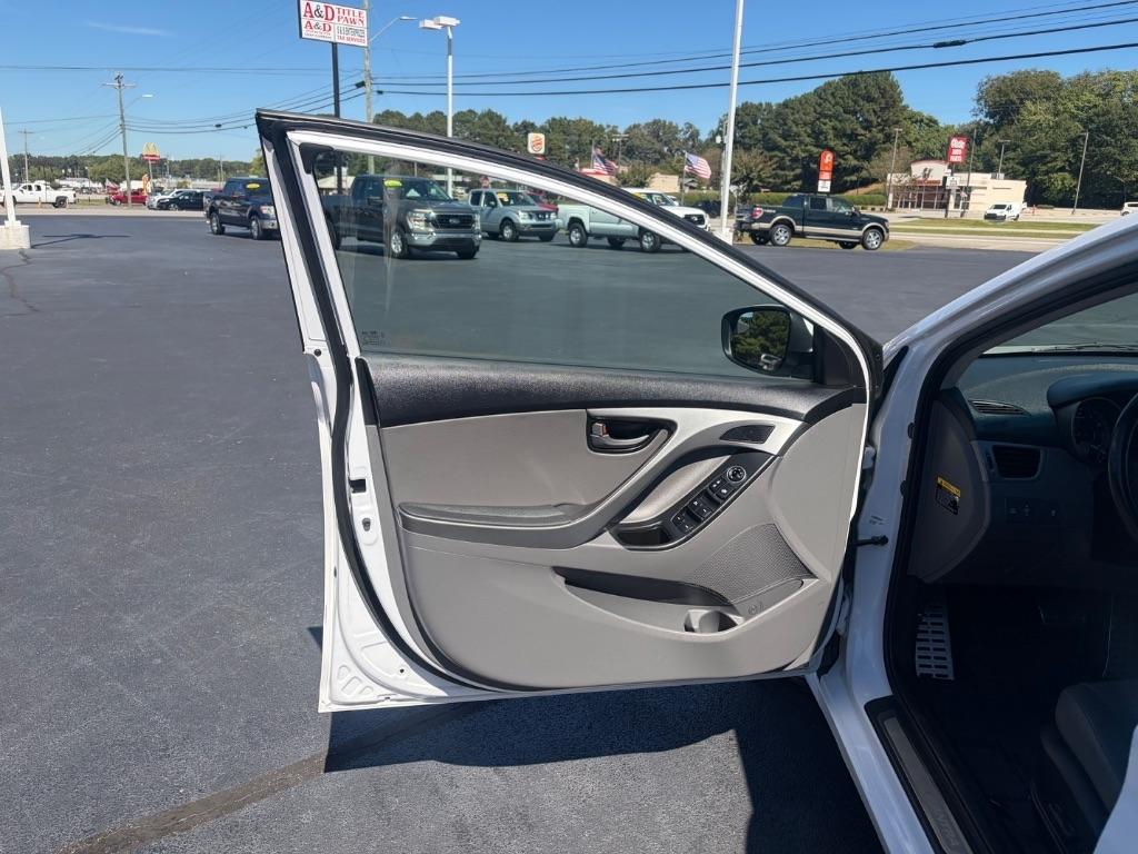 Hyundai Elantra 4dr Sdn Auto Sport PZEV (Ulsan Plant) 2015