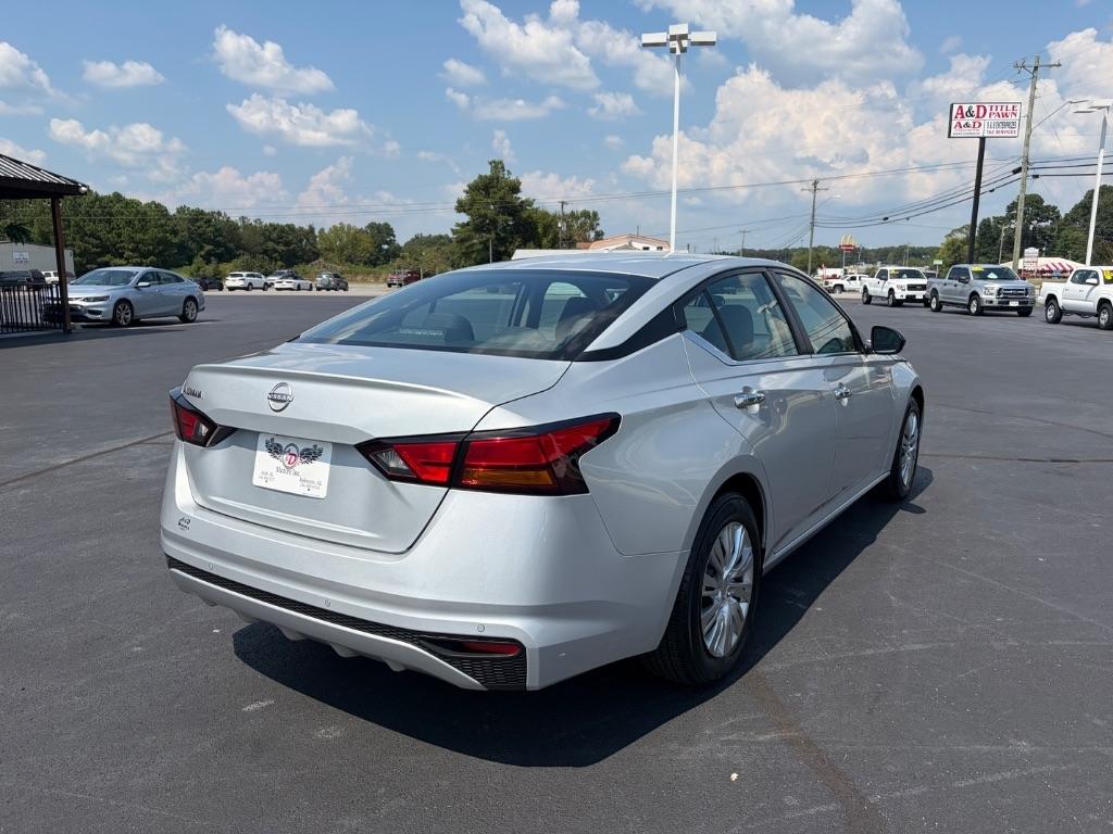 Nissan Altima 2.5 S Sedan 2024
