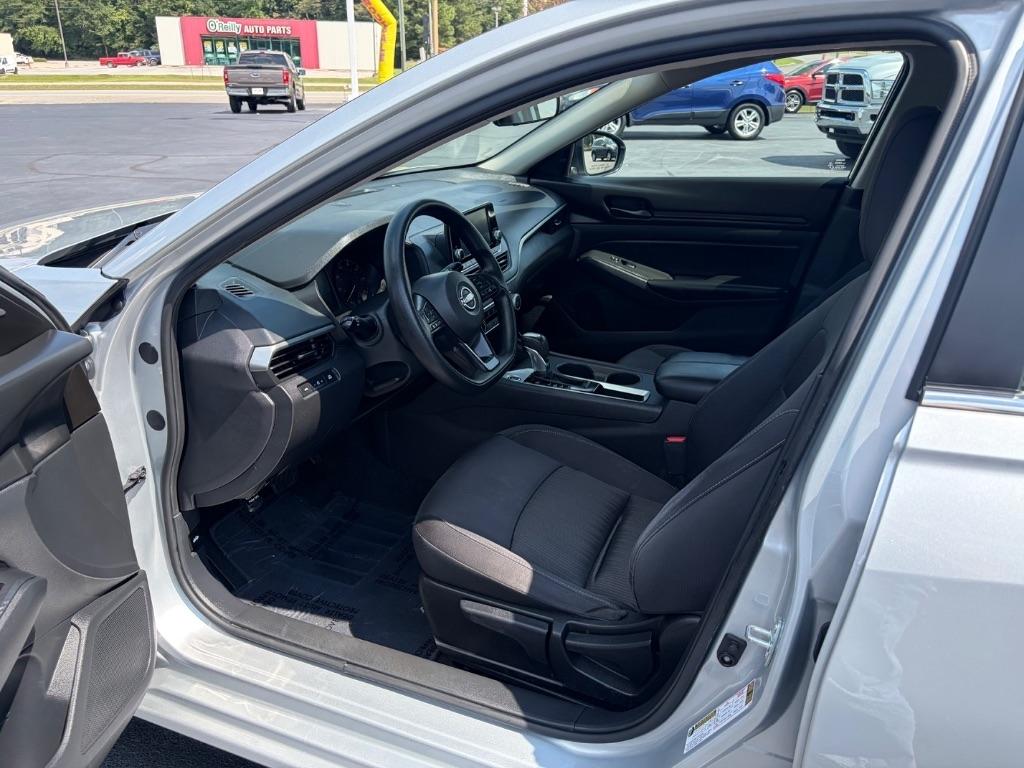 Nissan Altima 2.5 S Sedan 2024