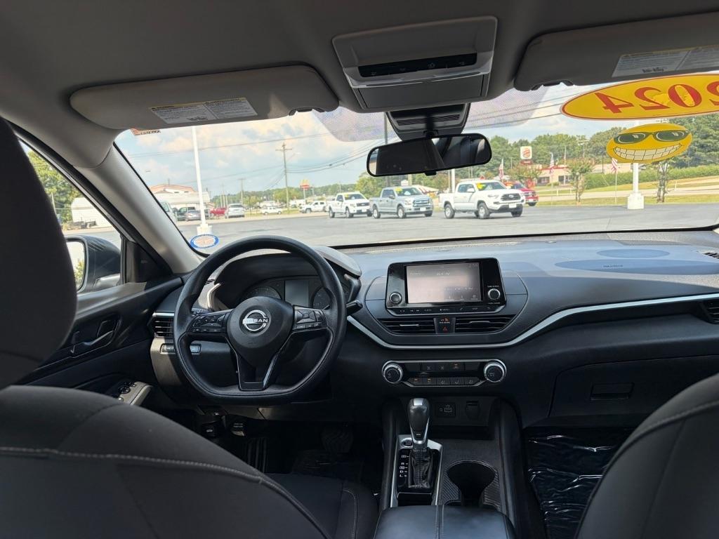 Nissan Altima 2.5 S Sedan 2024