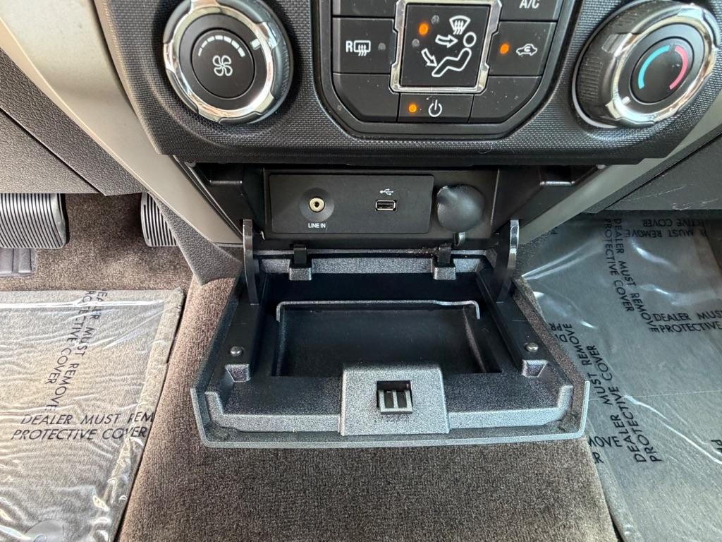 Ford F-150 2WD SuperCrew 145" King Ranch 2014