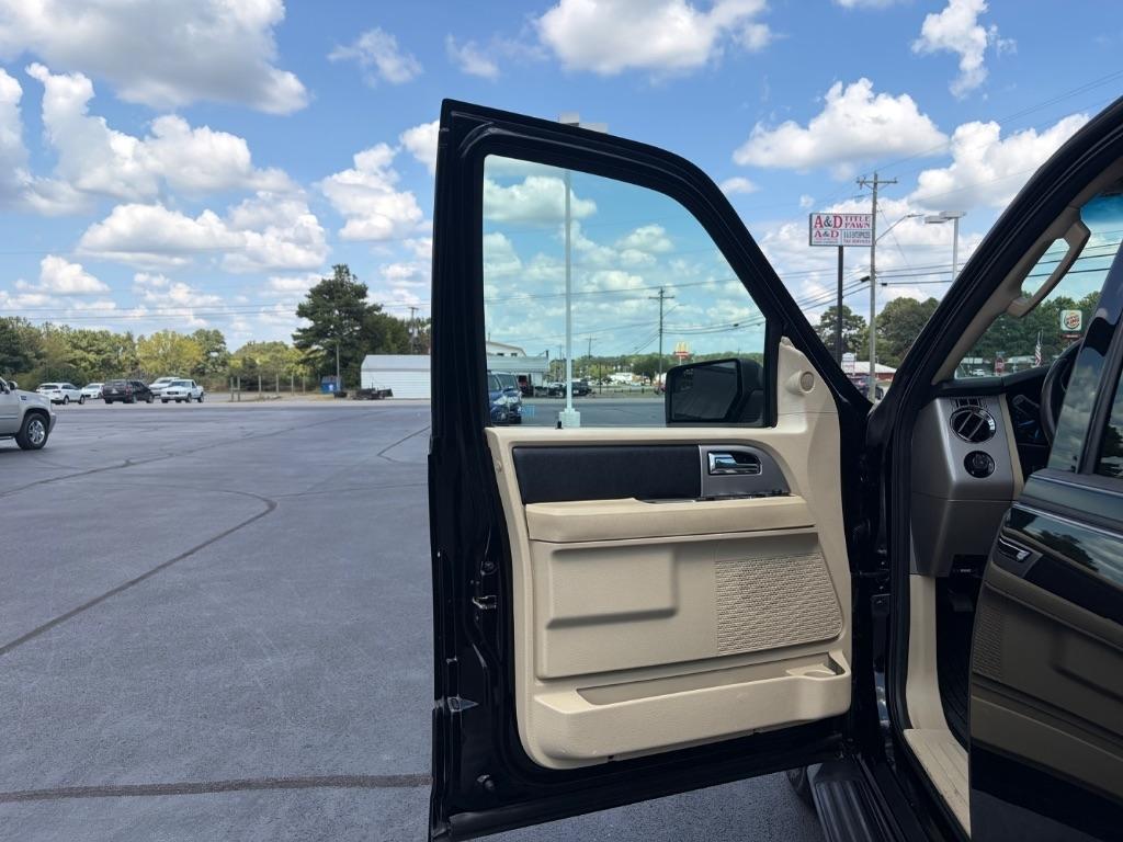 Ford Expedition EL 2WD 4dr King Ranch 2016