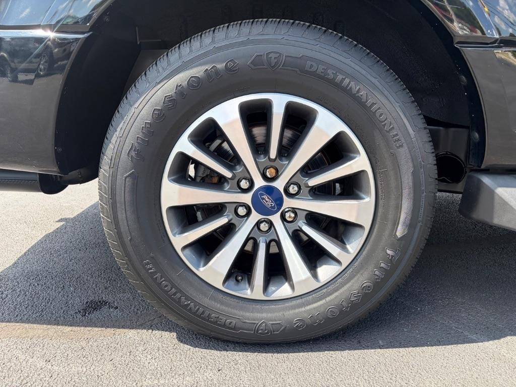 Ford Expedition EL 2WD 4dr King Ranch 2016