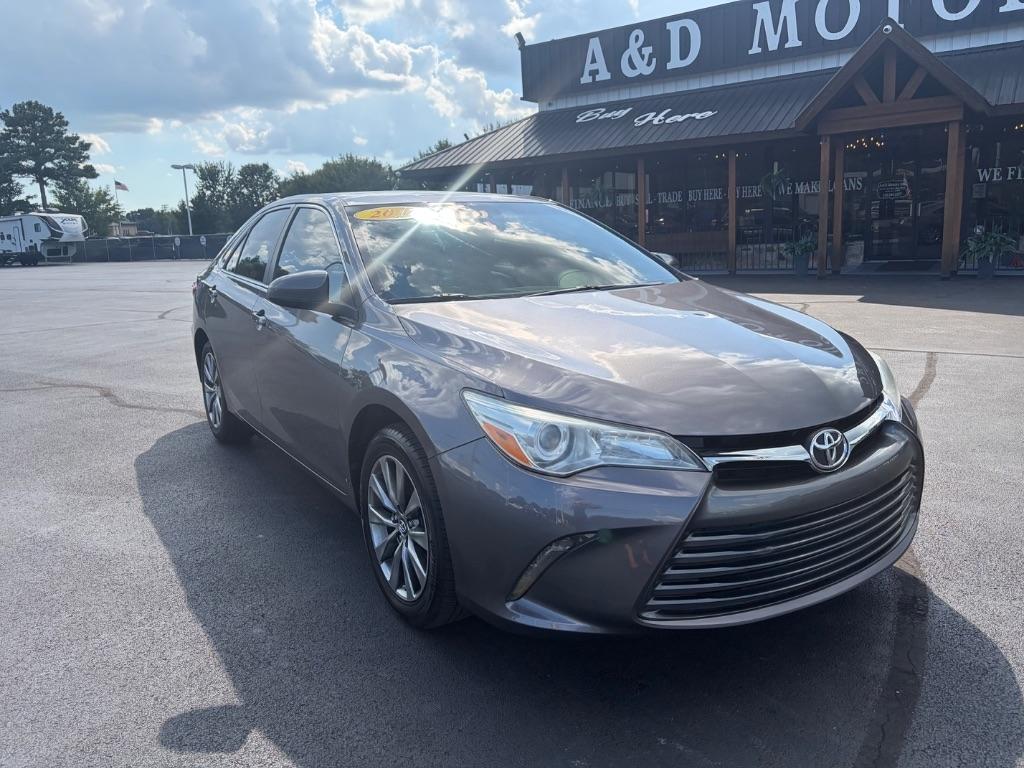 Toyota Camry XLE Auto (Natl) 2017