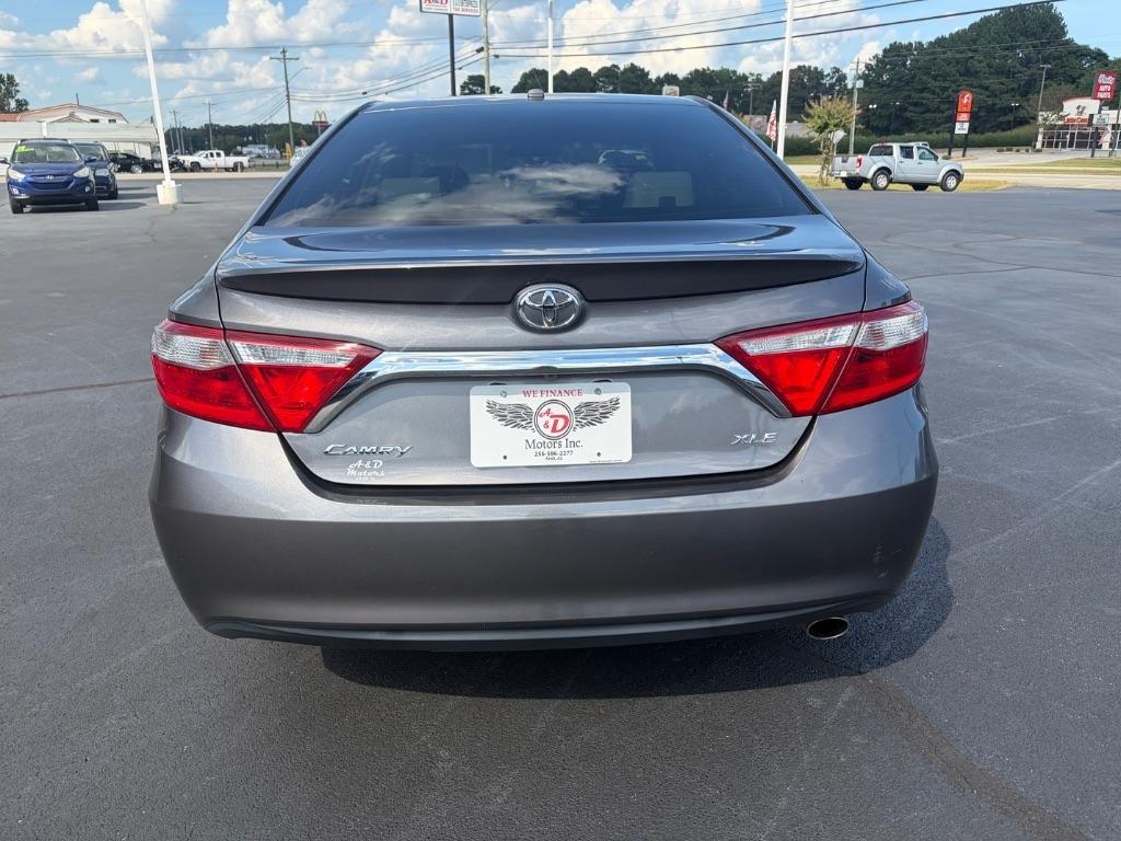 Toyota Camry XLE Auto (Natl) 2017